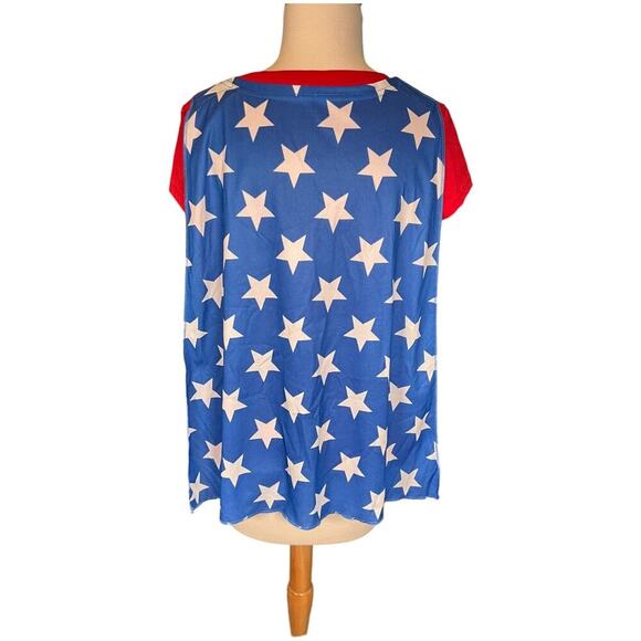 DC Comics Originals Wonder Women T-Shirt With Detachable Cape Size Medium NWOT - Picture 3 of 8